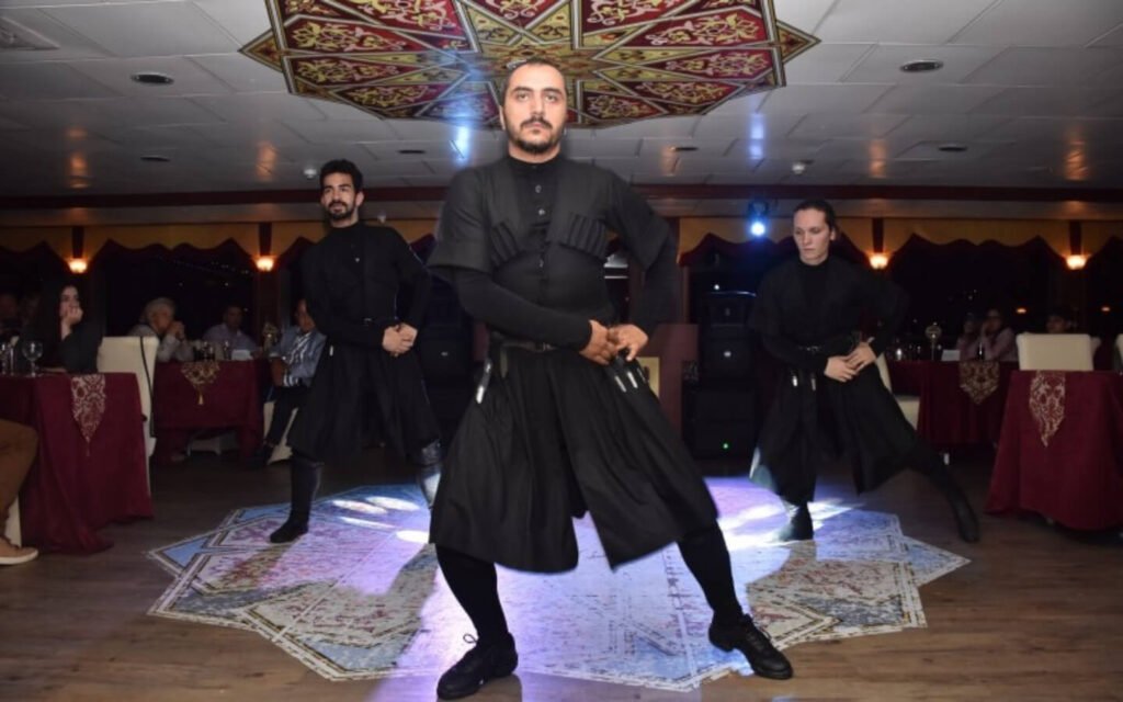 DINNER CRUISE ON THE BOSPHORUS 5