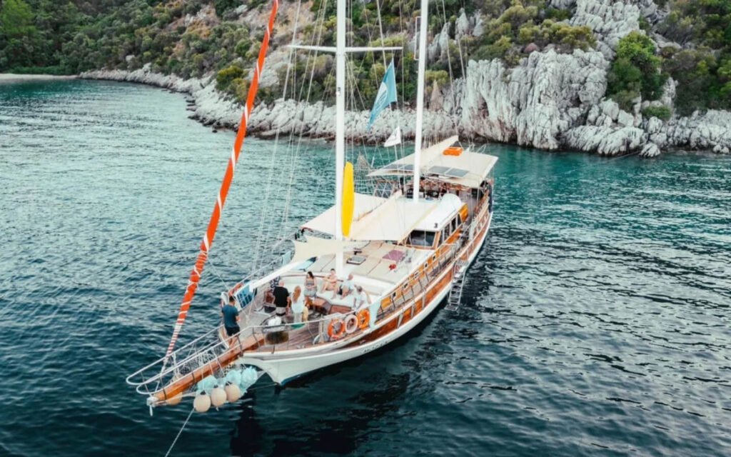 PREMIUM GULET CHARTER 3