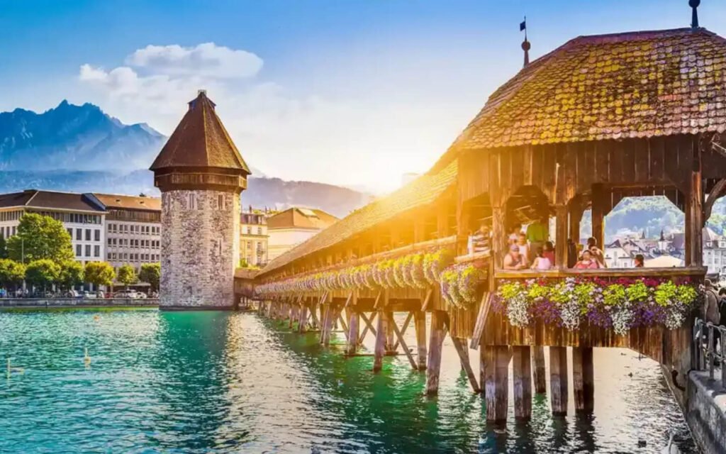 Between Lakes and Alps 3