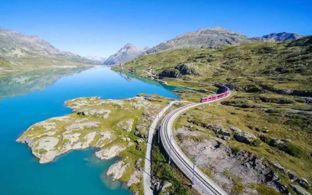 Between Lakes and Alps 4