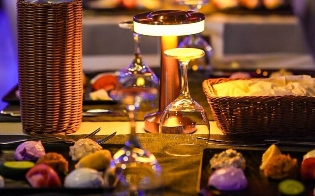 CLOSE TO SHOW PRİVATE TABLE NO ALCOHOL 3