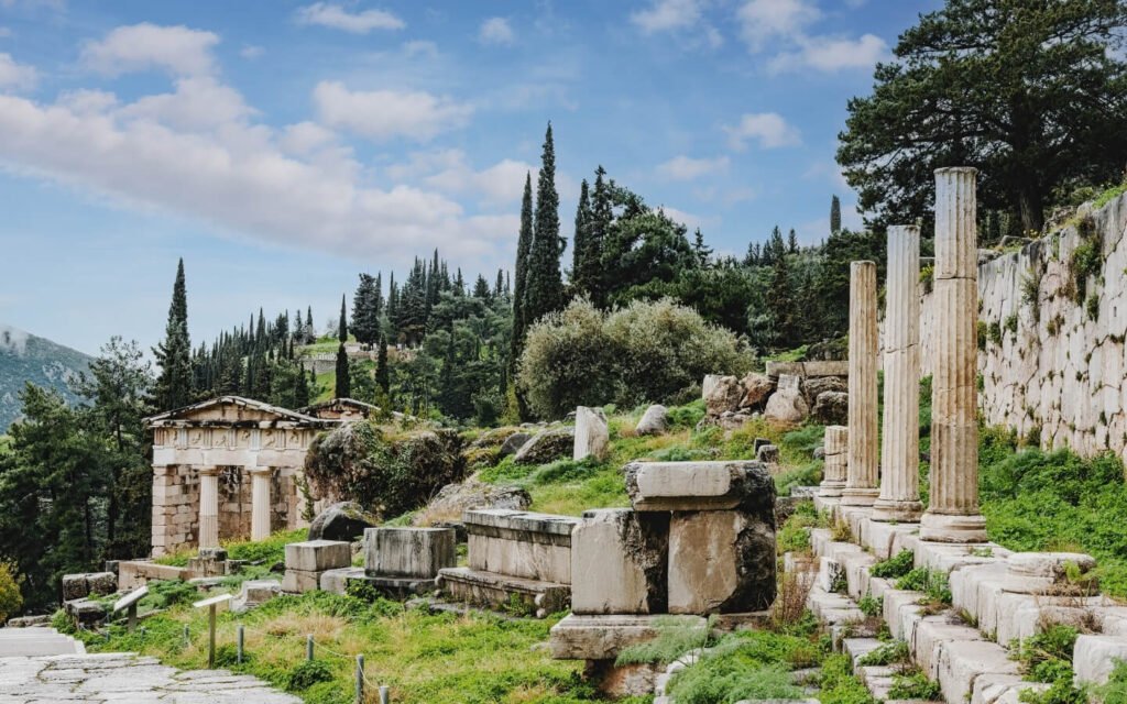 HIGHLIGHTS OF MAINLAND GREECE 3