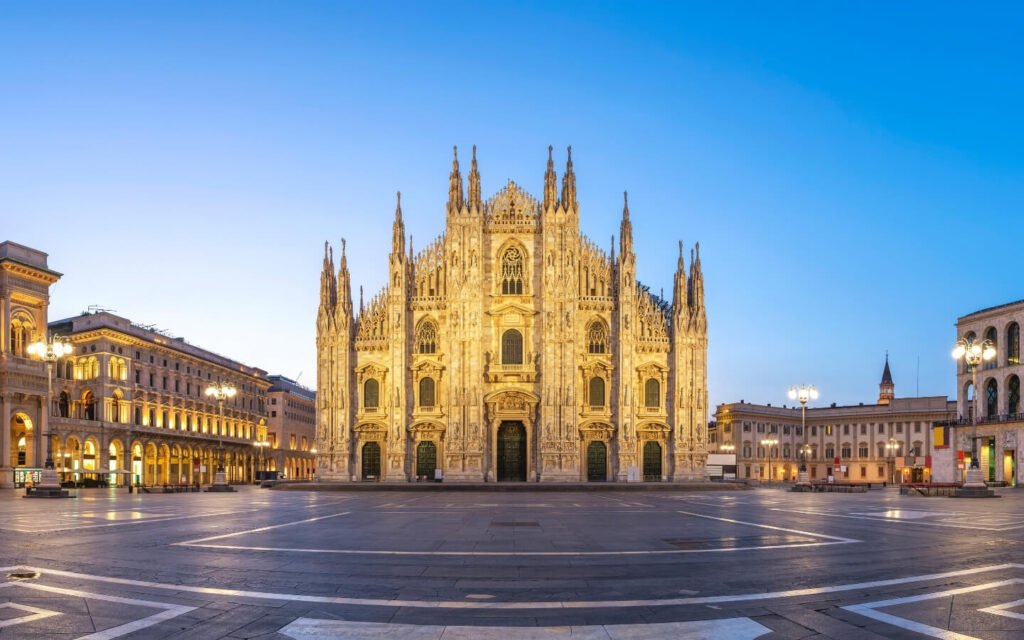 MILAN DUOMO CATHEDRAL ROOFTOP TOUR 4