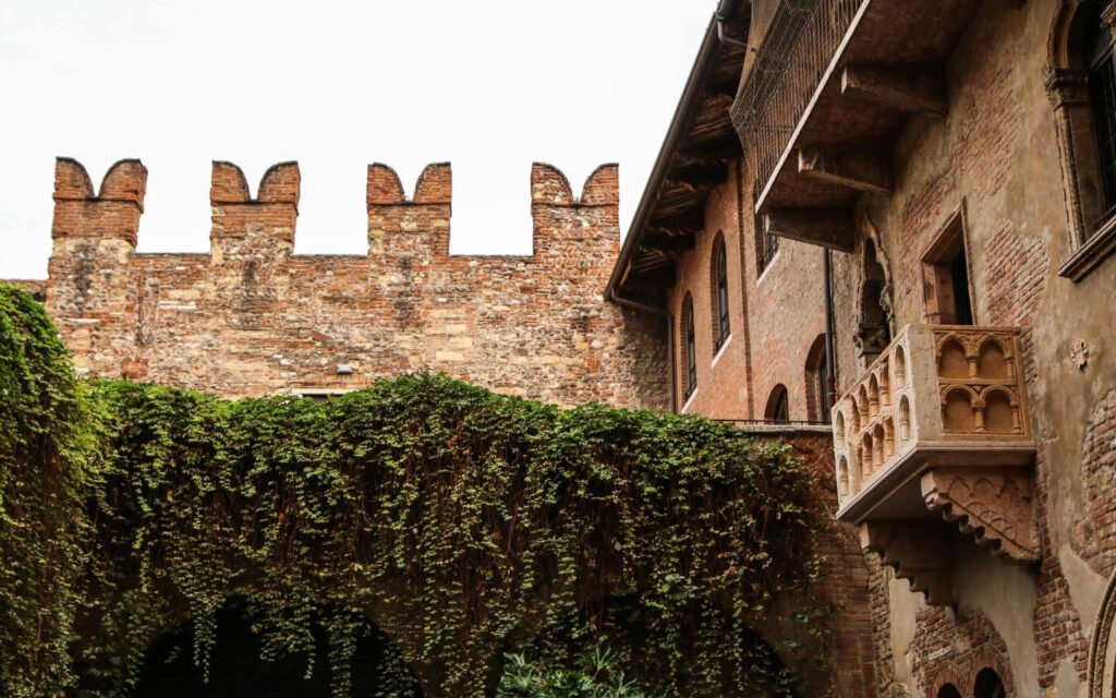 VERONA, SIRMIONE & LAKE GARDA DAY TOUR 2