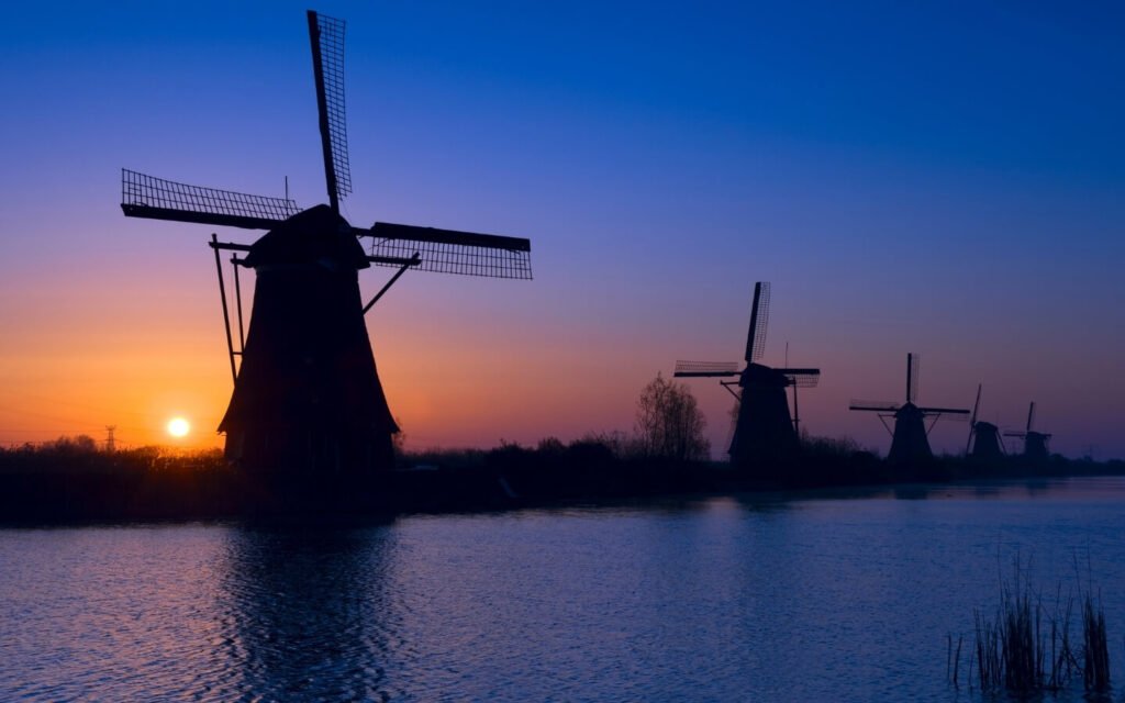 HISTORIC HIGHLIGHTS OF WESTERN EUROPE