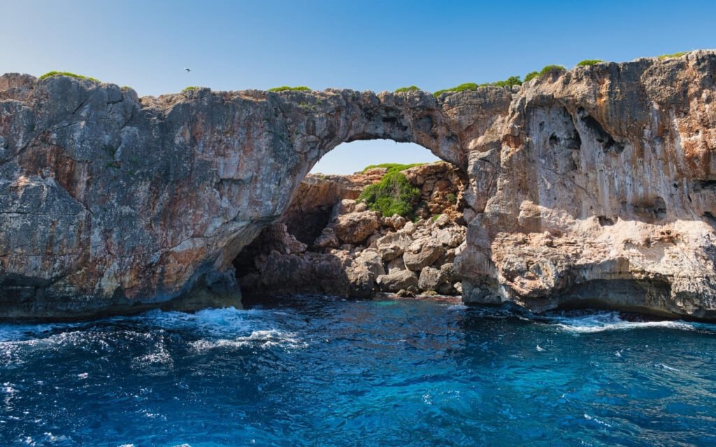 MEDITERRANEAN SHORES BARCELONA & MALLORCA