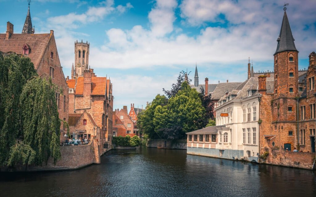 ROMANCE & WINDMILLS AMSTERDAM TO PARIS